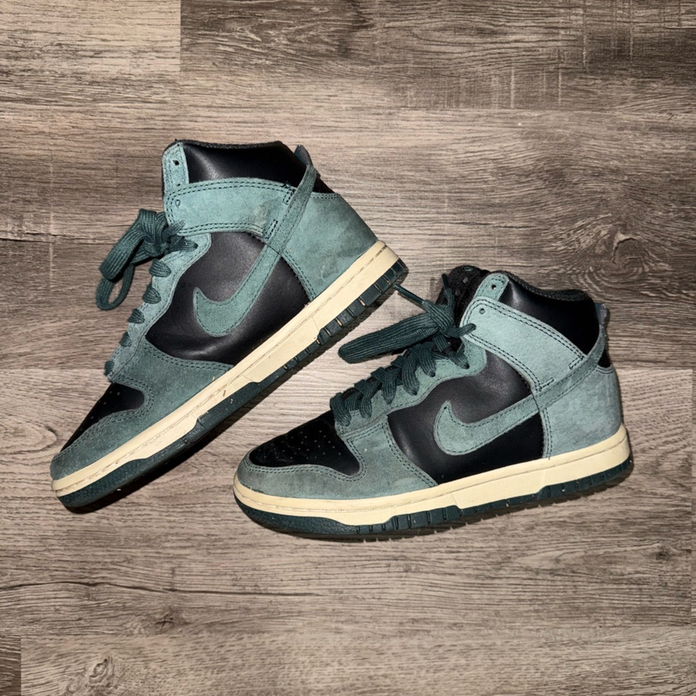 Nike Dunk High Retro PRM Faded Spruce